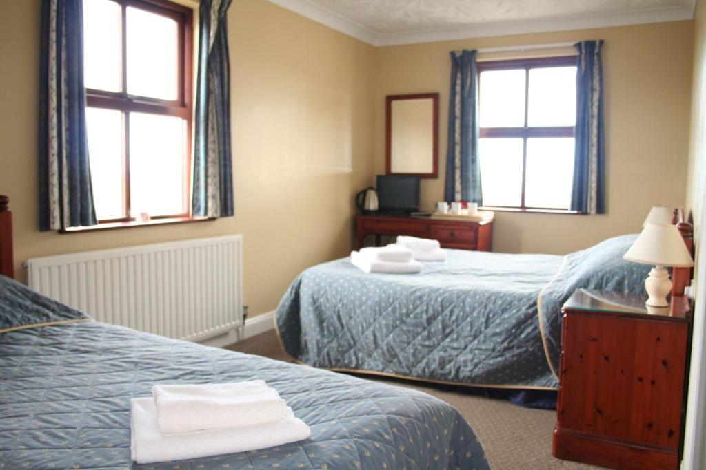The Wootons Inn Тинтажель Номер фото