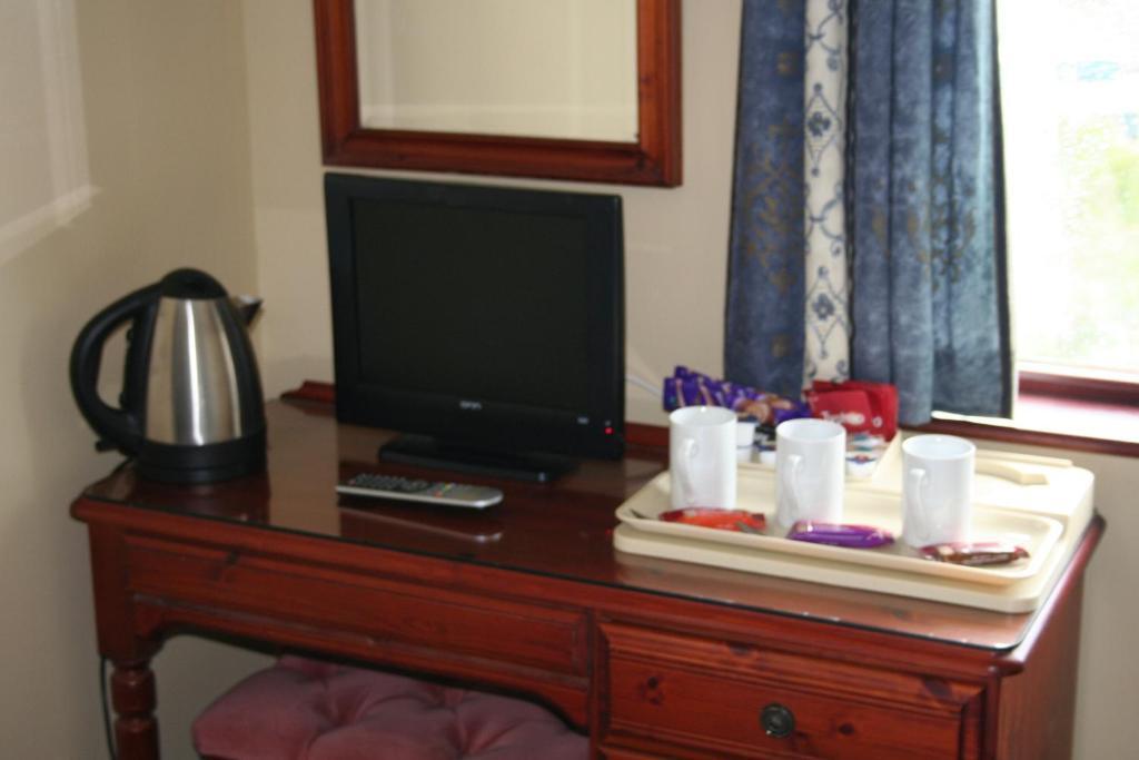 The Wootons Inn Тинтажель Номер фото